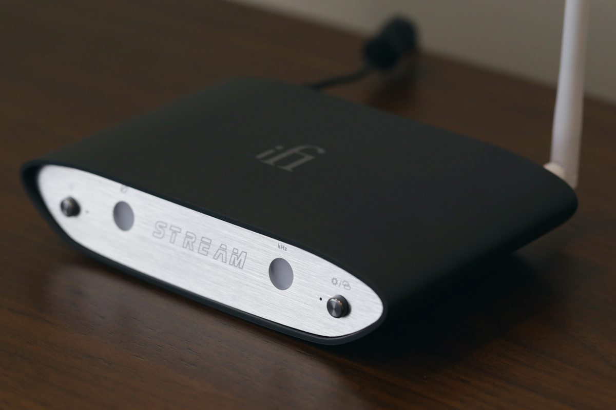 iFi ZEN Blue V2 Desktop Bluetooth Streamer