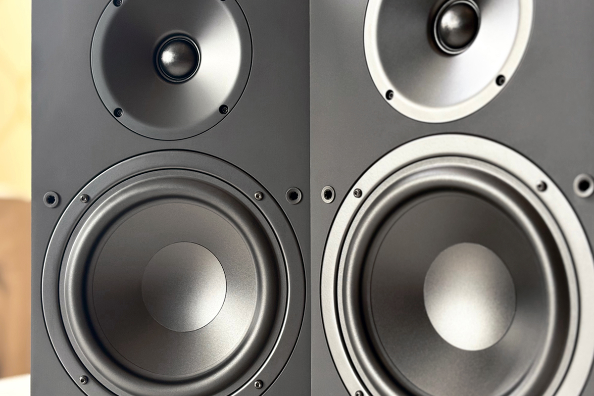 Elac